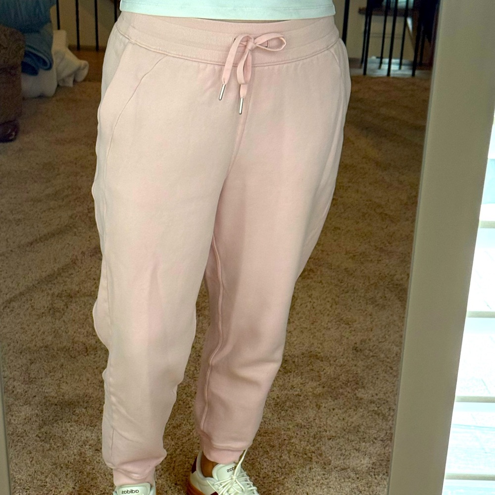 Lululemon Scuba Joggers - Picture 2 of 7